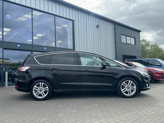 Ford S-Max Ecoblue Titanium Mpv Black #5