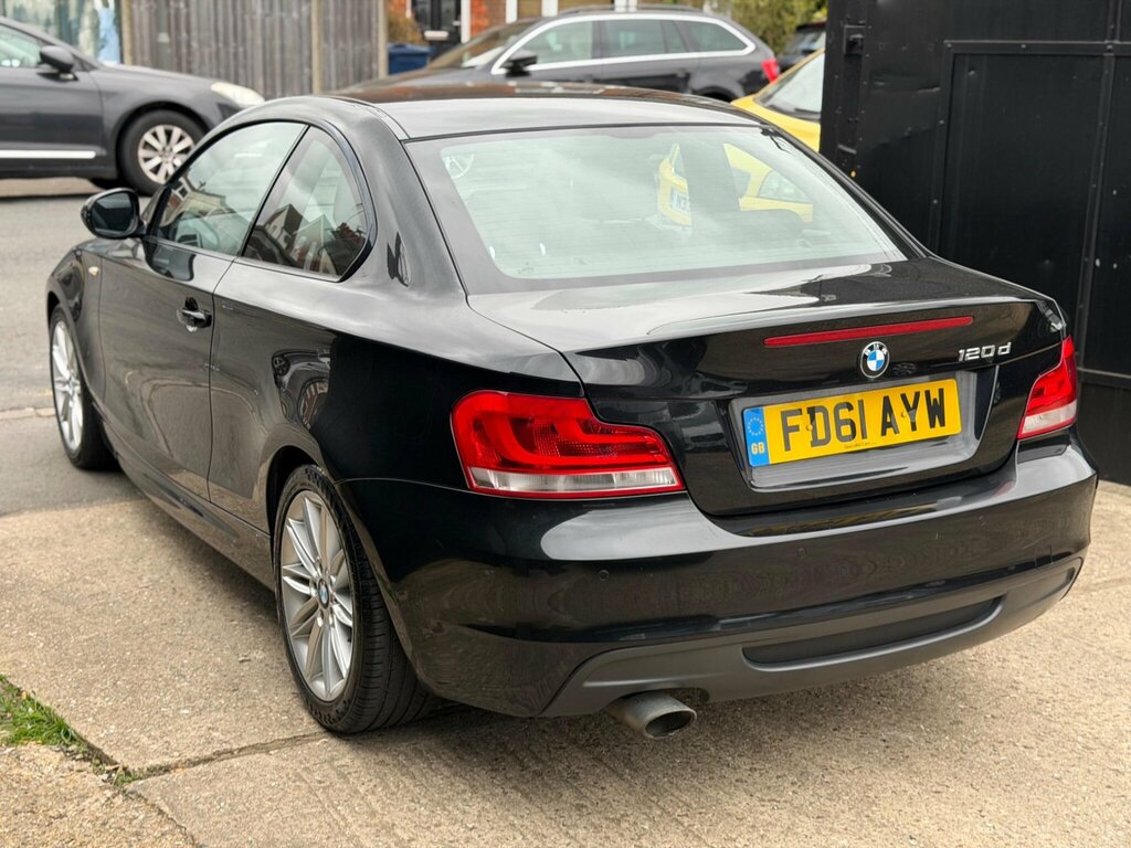 BMW 1 Series 2.0 120D M Sport Steptronic Euro 5 FD61AYW Black #4