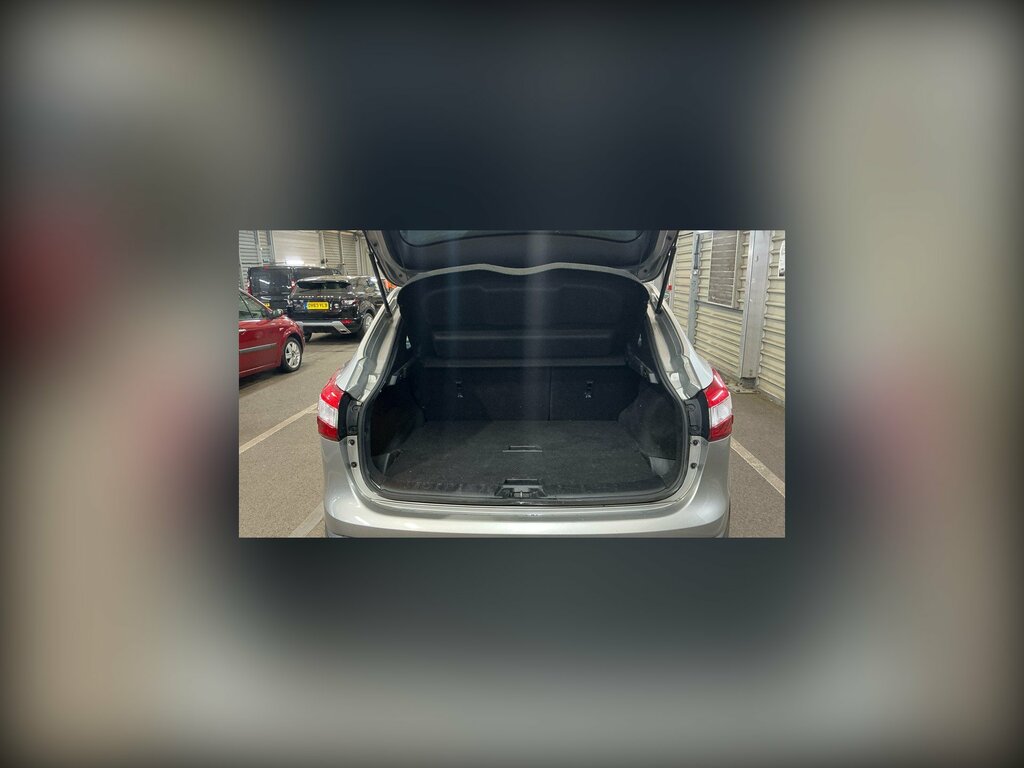 Nissan Qashqai 1.2 Dig-t Acenta Suv 2Wd Euro 5 Silver