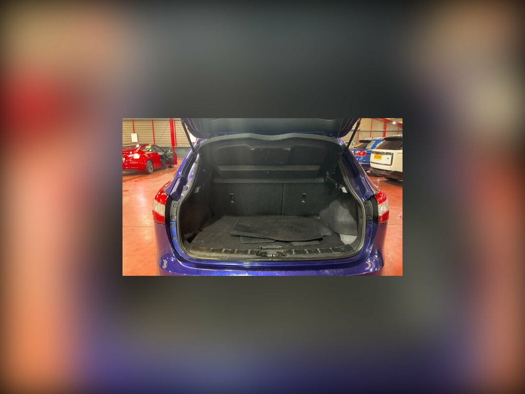 Nissan Qashqai 1.2 Dig-t Acenta Premium Suv 2Wd Blue
