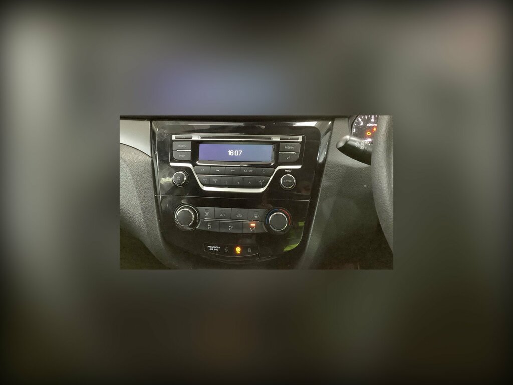 Nissan Qashqai 1.2 Dig-t Visia Suv 2Wd Euro 5 SK64UEO Black #4