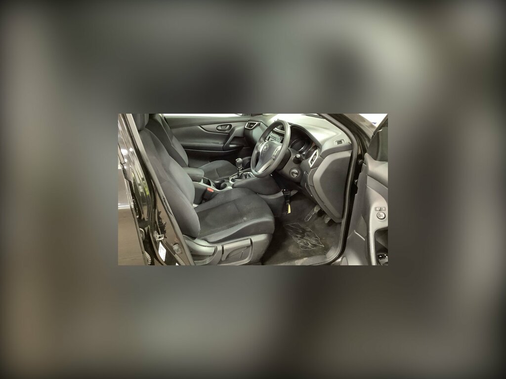 Nissan Qashqai 1.2 Dig-t Visia Suv 2Wd Euro 5 SK64UEO Black #3