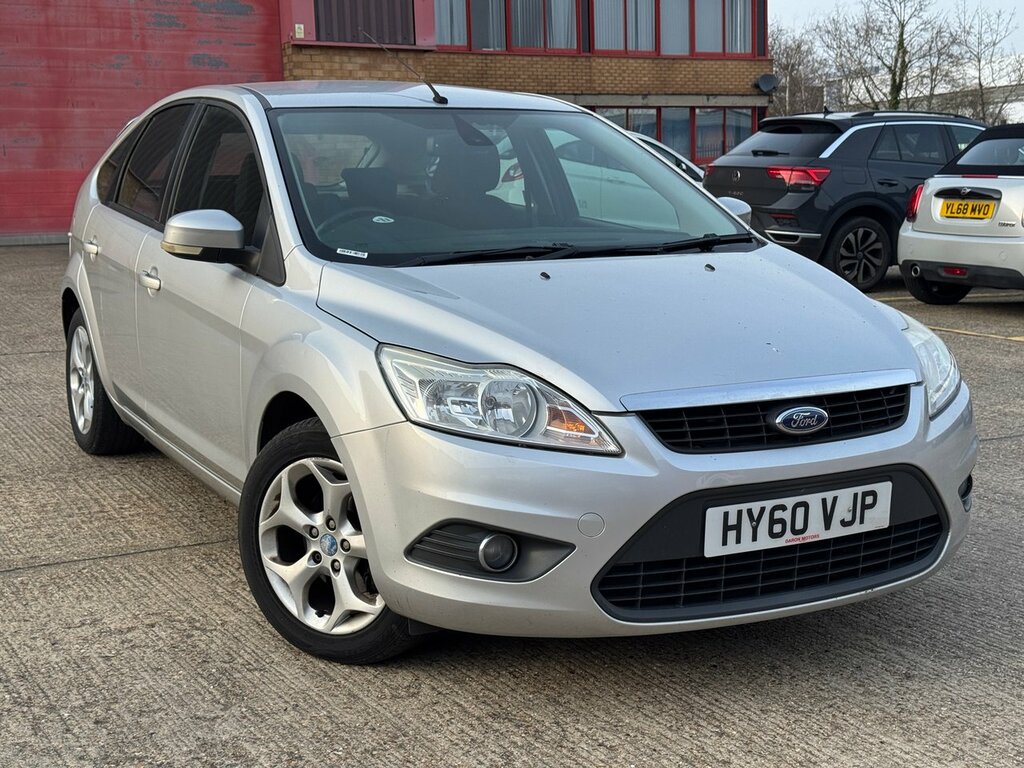 Ford Focus Home Car Detail Silver