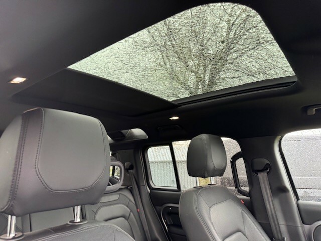 Land Rover Defender 110 Suv 3.0 D300 Mhev X-dynamic Se 7 Seater Inc Vat 2 SY73JSZ Grey #2