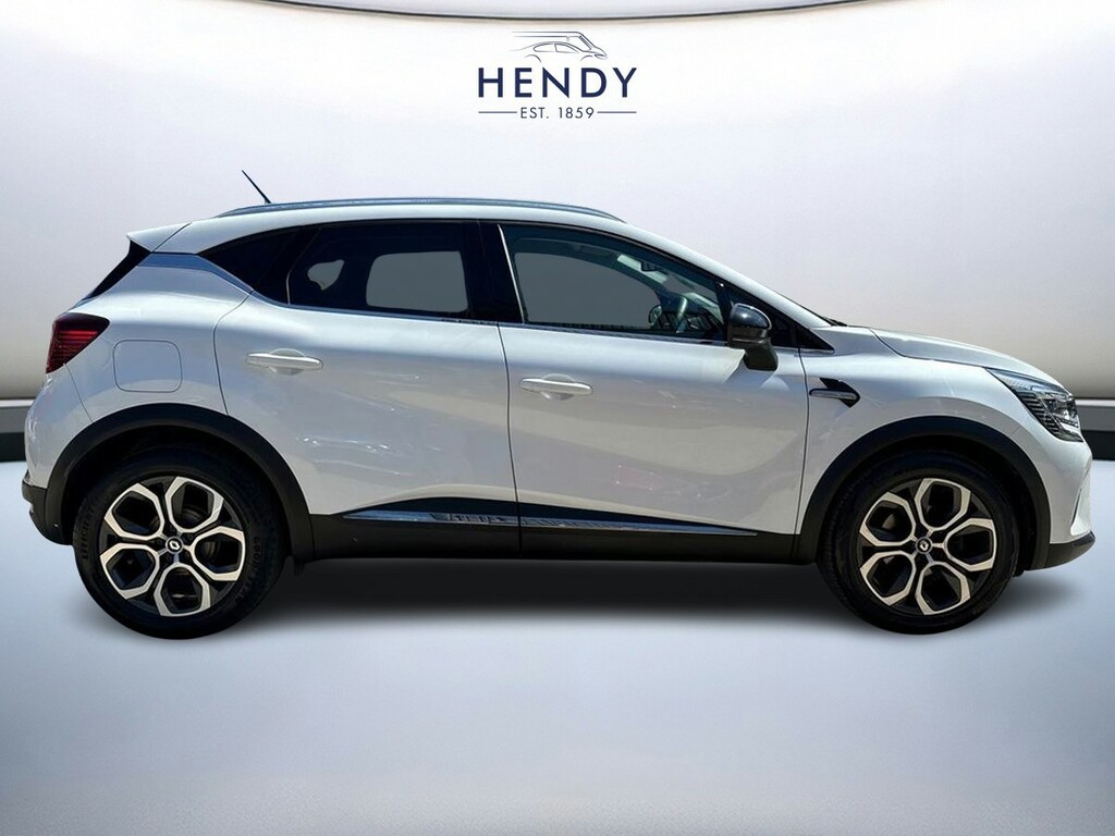 Renault Captur 1.3 Tce 140 Se Edition Edc HG22UWU White #2