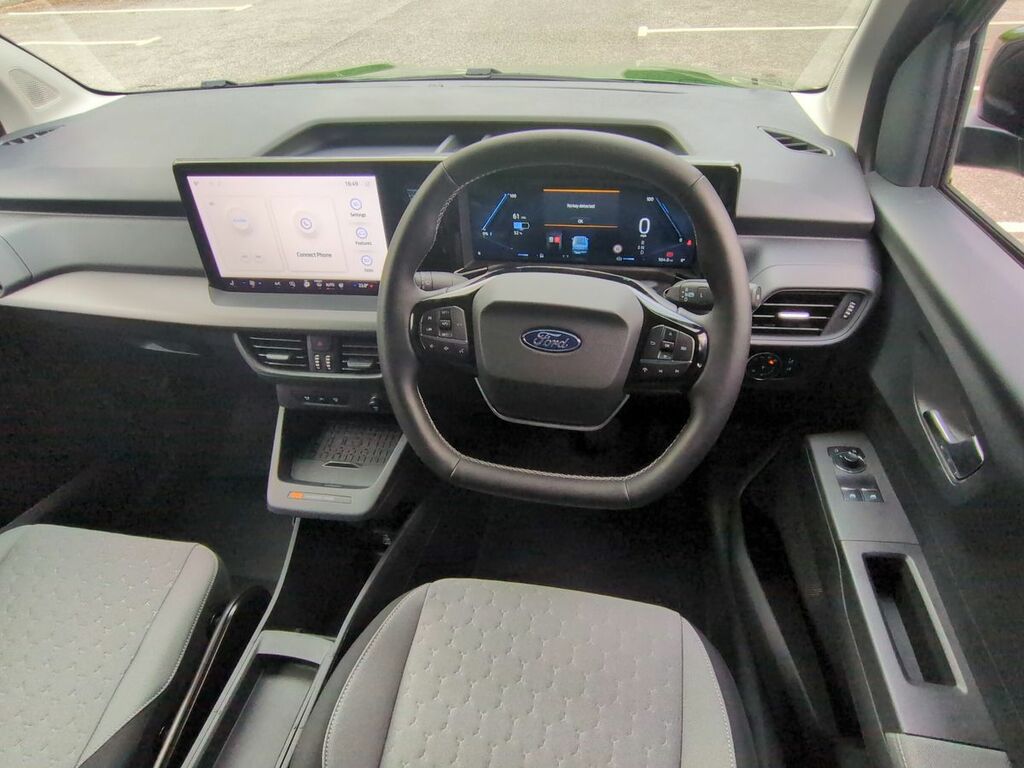 Ford Transit Courier 100Kw 43Kwh Limited Van GV75VSN Green #3