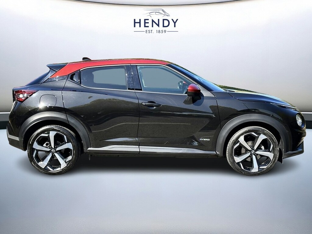 Nissan Juke 1.6 Hybrid Tekna HN73KNP Black #2