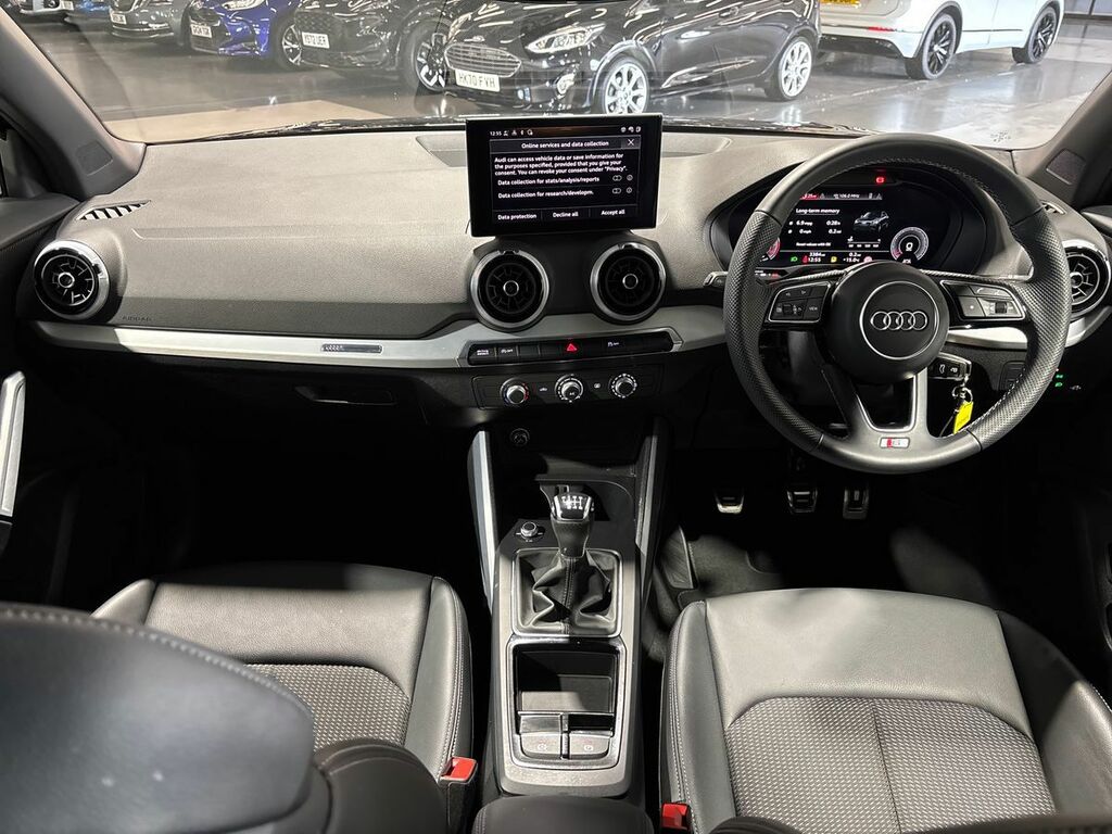Audi Q2 30 Tfsi 116 S Line HD25DWY Black #3