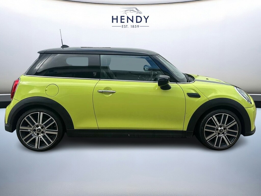 Mini Hatch 3-Door Hatch Cooper Exclusive HJ72WVF Yellow #2