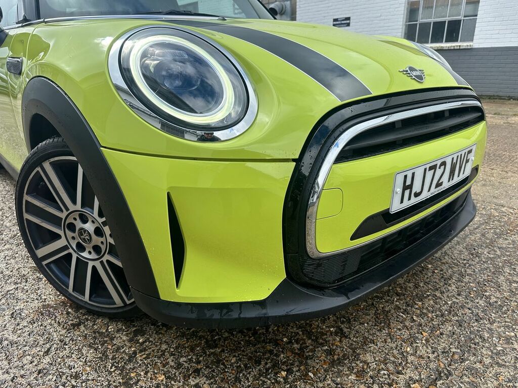 Mini Hatch 3-Door Hatch Cooper Exclusive HJ72WVF Yellow #3
