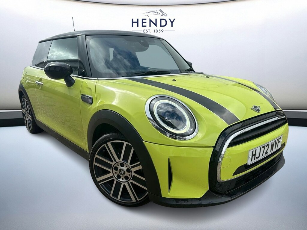 Mini Hatch 3-Door Hatch Cooper Exclusive Yellow