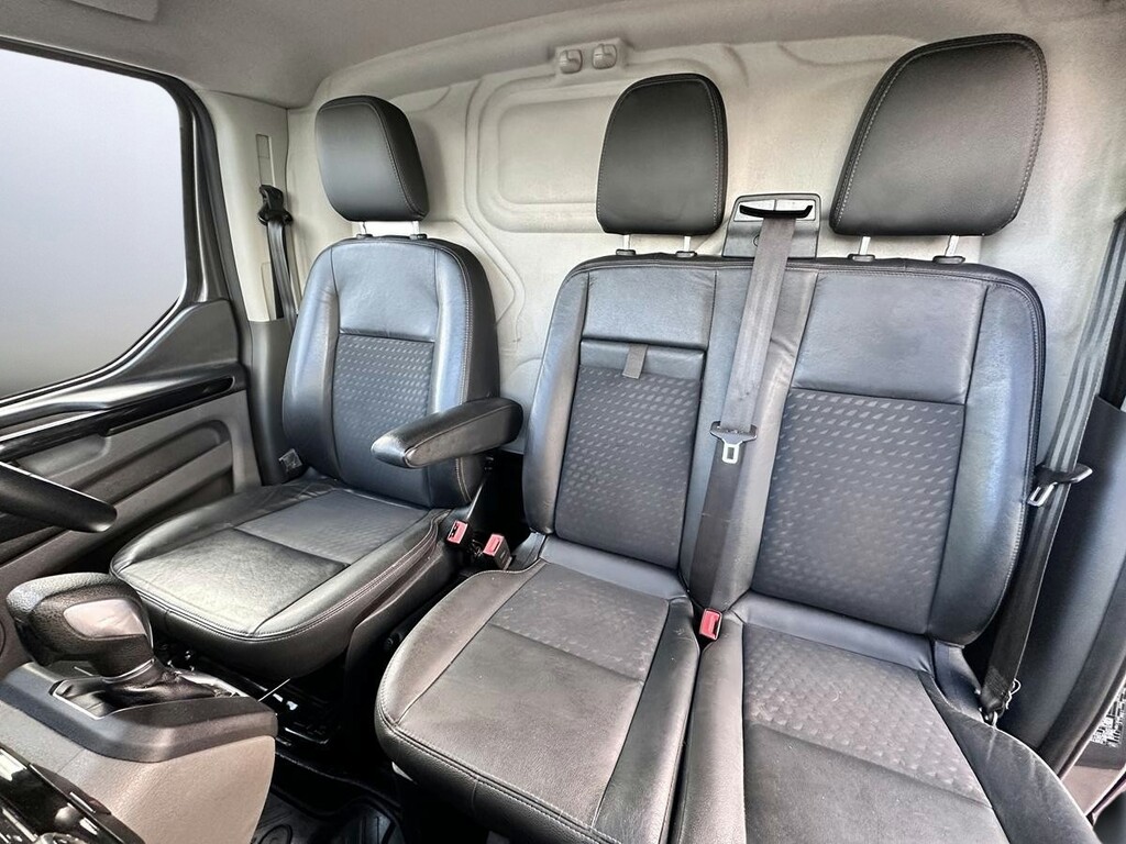 Ford Transit Custom 2.0 Ecoblue 185Ps Low Roof Sport Van Grey #4