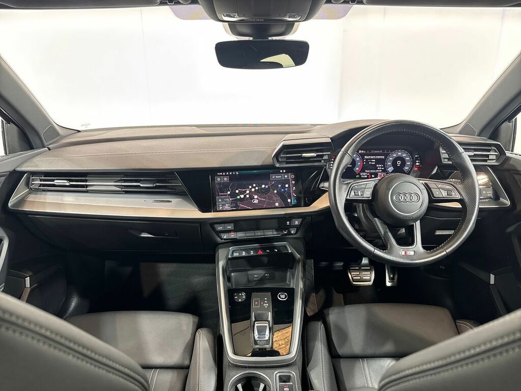 Audi A3 35 Tfsi S Line S Tronic KN70AUO Grey #3