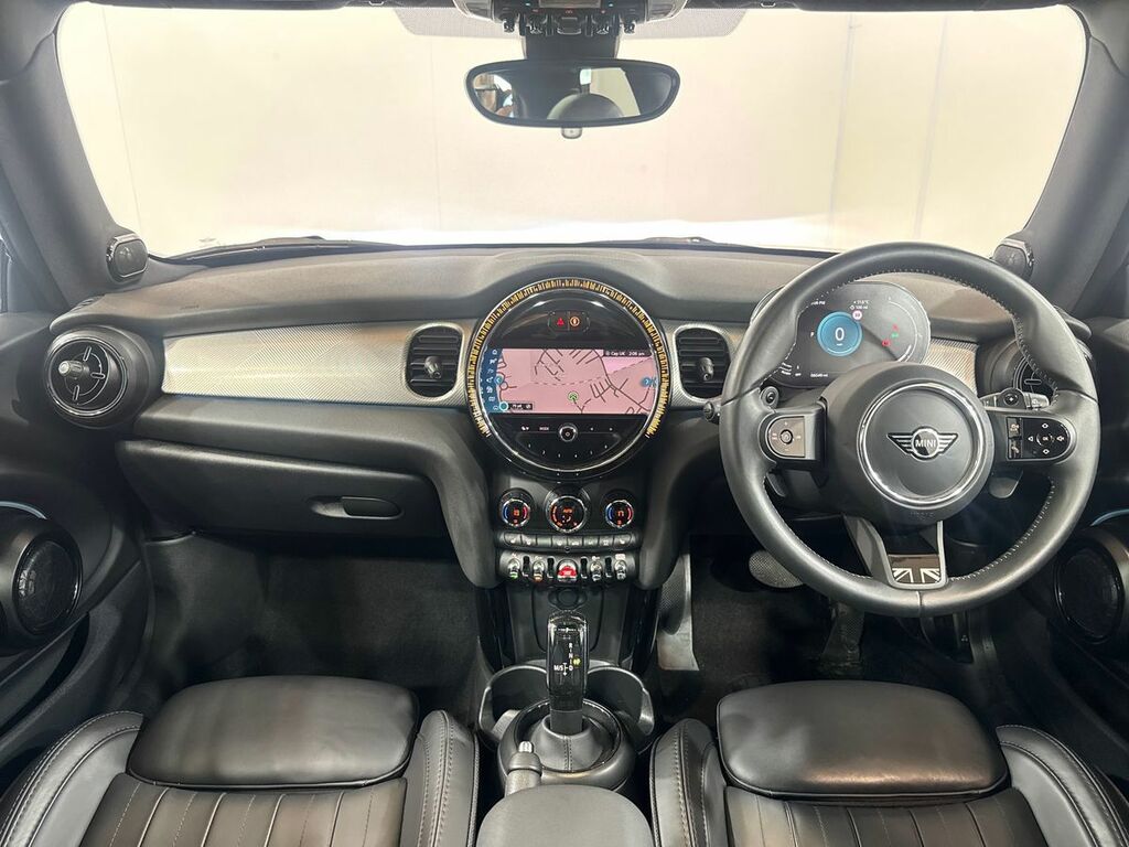 Mini Hatch 3-Door Hatch Cooper S Exclusive HG24LXP Red #3