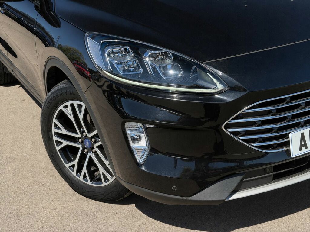 Ford Kuga 1.5 Ecoboost 150 Titanium Edition AK23DVJ Black #3