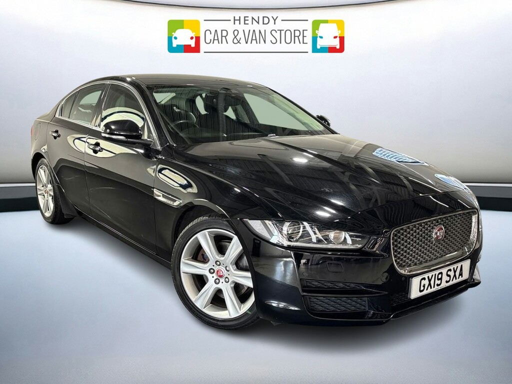 Jaguar XE 2.0D 180 Portfolio Black