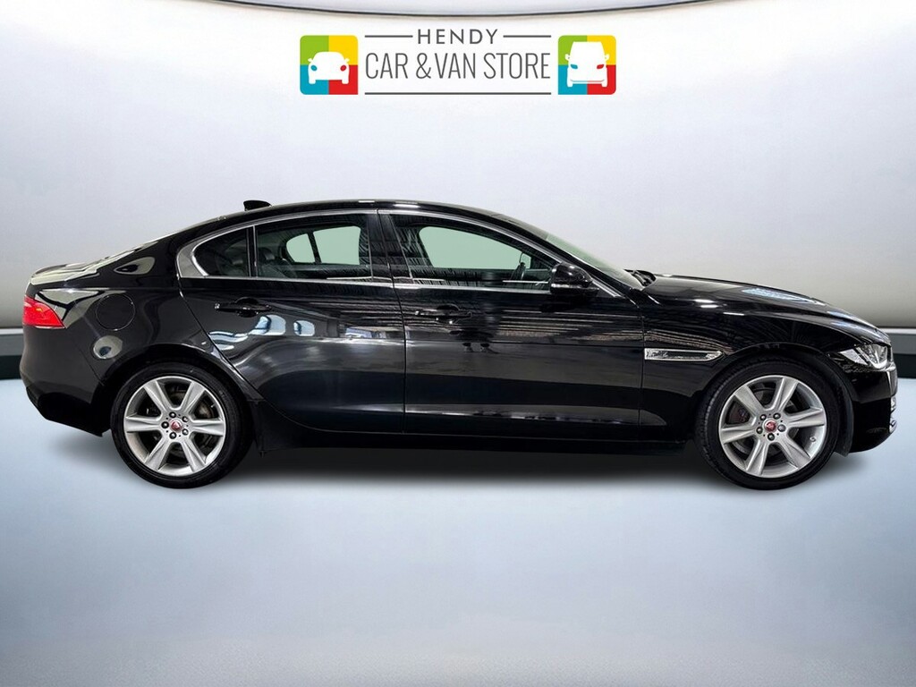 Jaguar XE 2.0D 180 Portfolio GX19SXA Black #2