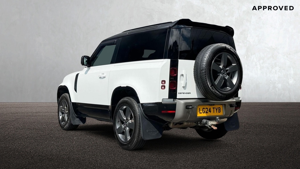 Land Rover Defender 90 3.0 D250 X-dynamic Hse 90 LG24TYB White #2