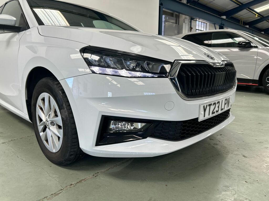 Skoda Fabia 1.0 Tsi Se Comfort YT23LPN White #3