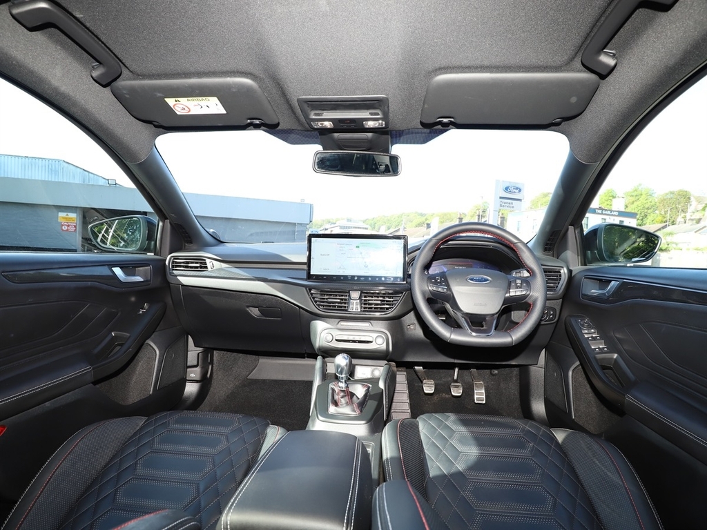 Ford Focus 1.0 Ecoboost Hybrid Mhev 155 St-line Vignale Black #3