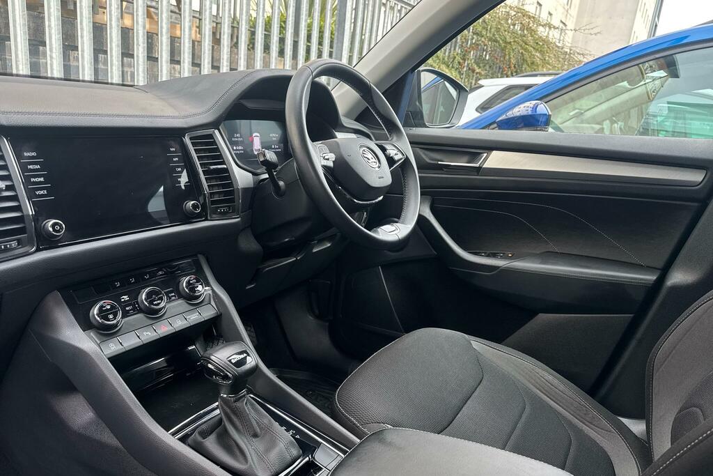 Skoda Kodiaq Kodiaq 1.5 Tsi 150Ps Se Drive 5 Seats SE23VLX Grey #2