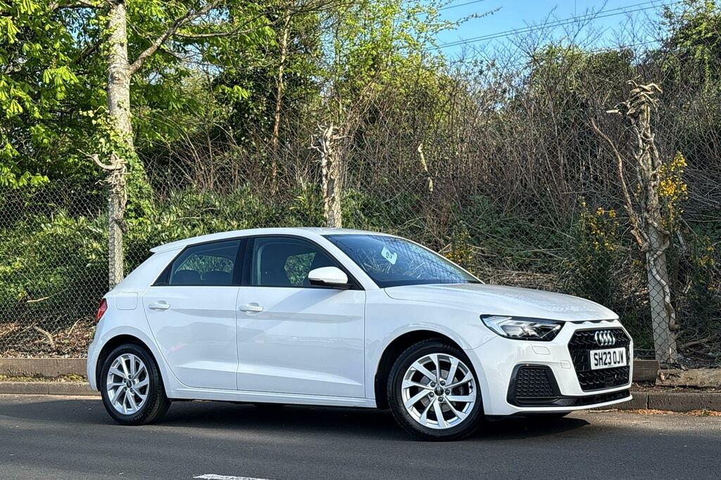 Audi A1 A1 1.0 Tfsi 25 Sport Sportback Euro 6 Ss 23 White