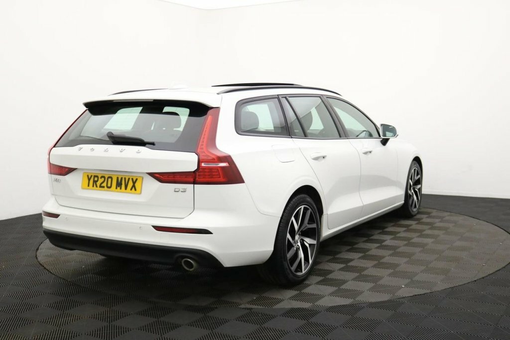 Volvo V60 2L Momentum Plus YR20MVX White #4