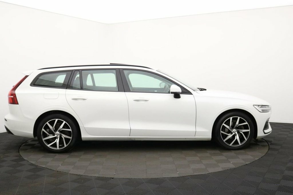 Volvo V60 2L Momentum Plus YR20MVX White #2