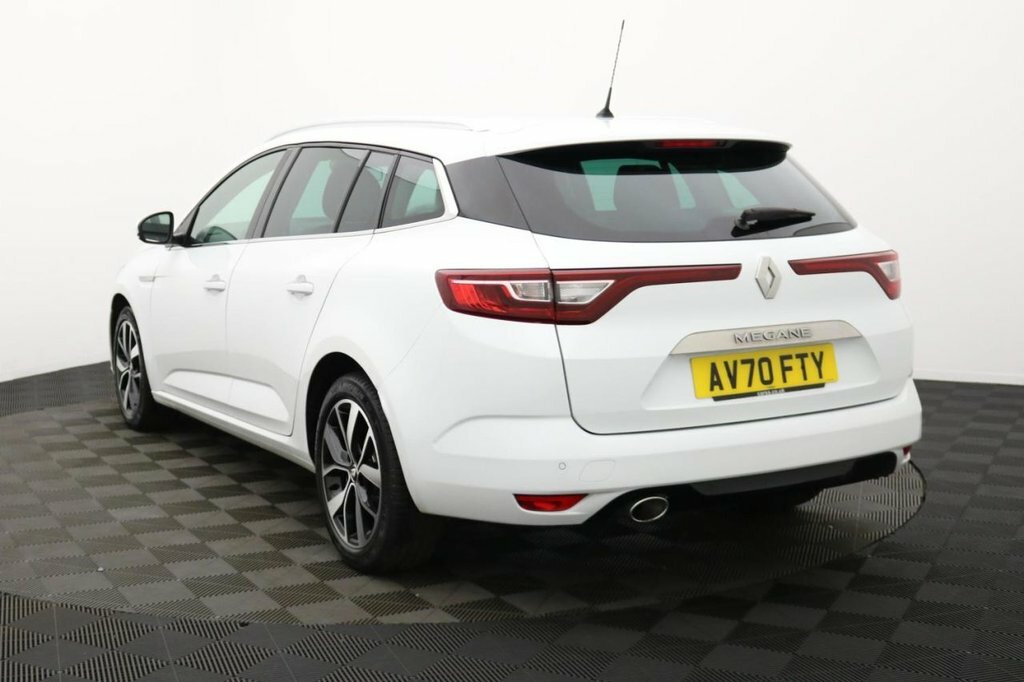 Renault Megane 1.5L Iconic White #6
