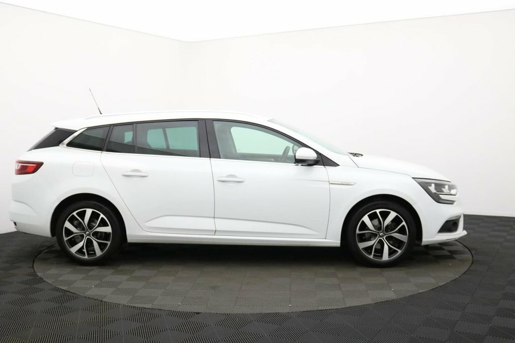 Renault Megane 1.5L Iconic White #2