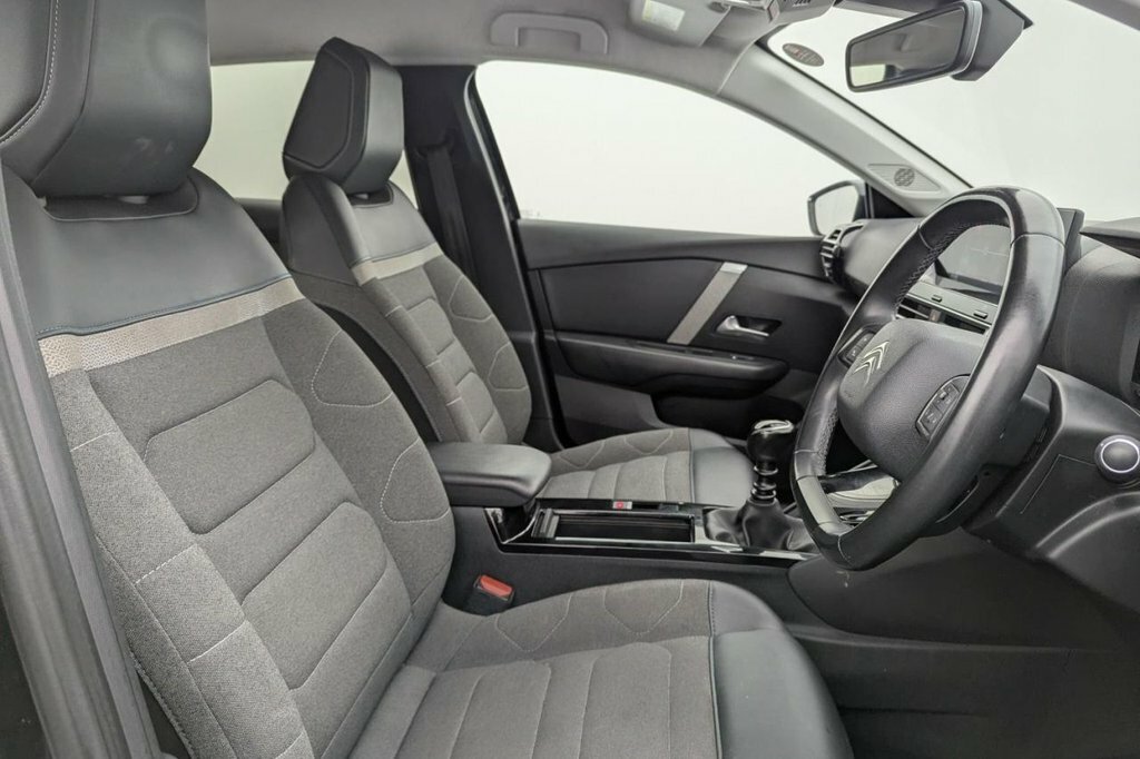 Citroen C4 1.2L Shine MD21HNR Black #3