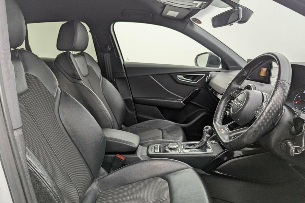Audi Q2 1.6L Black Edition ML70AVM White #3