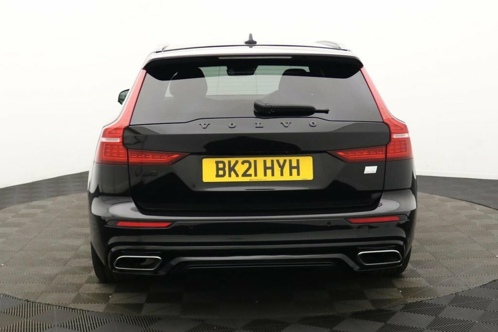 Volvo V60 2L R-design BK21HYH Black #5