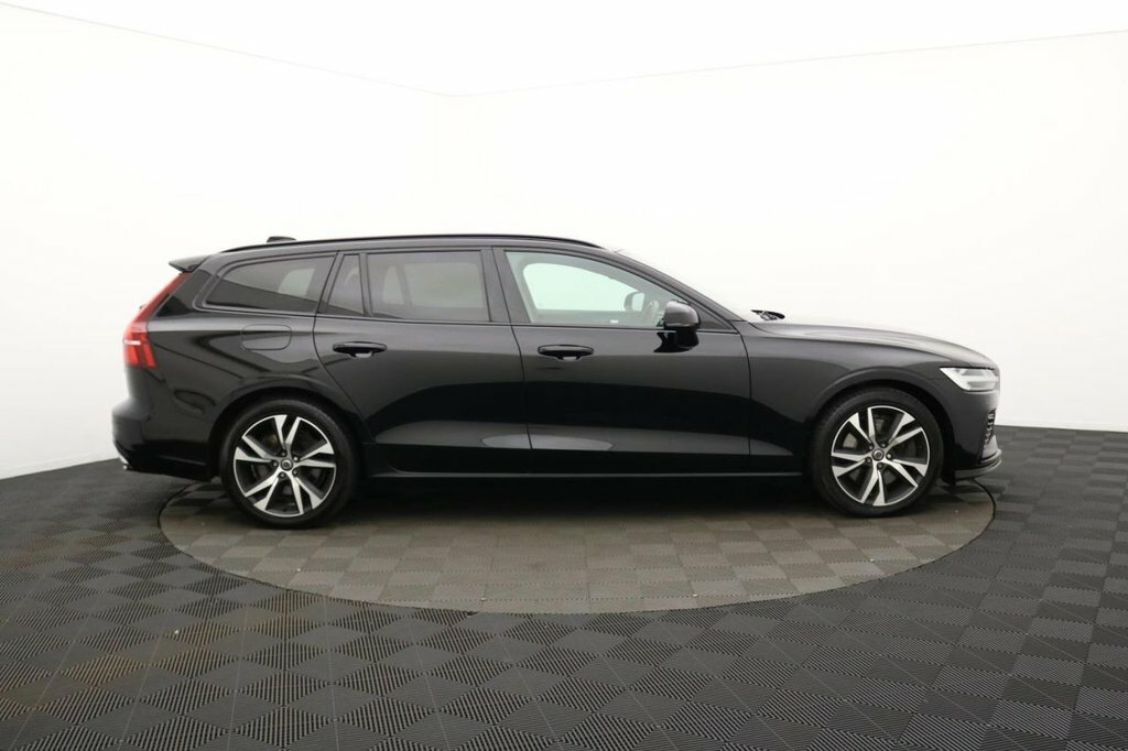 Volvo V60 2L R-design BK21HYH Black #2