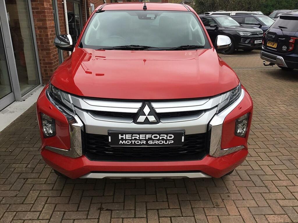 Mitsubishi L200 2.2 Di-d Dc Warrior Pickup Double Cab M Red #6