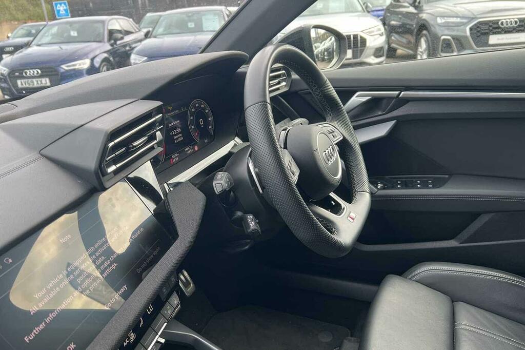 Audi A3 Sportback Black Edition 35 Tfsi 150 Ps S Tronic FH24DJZ Black #2