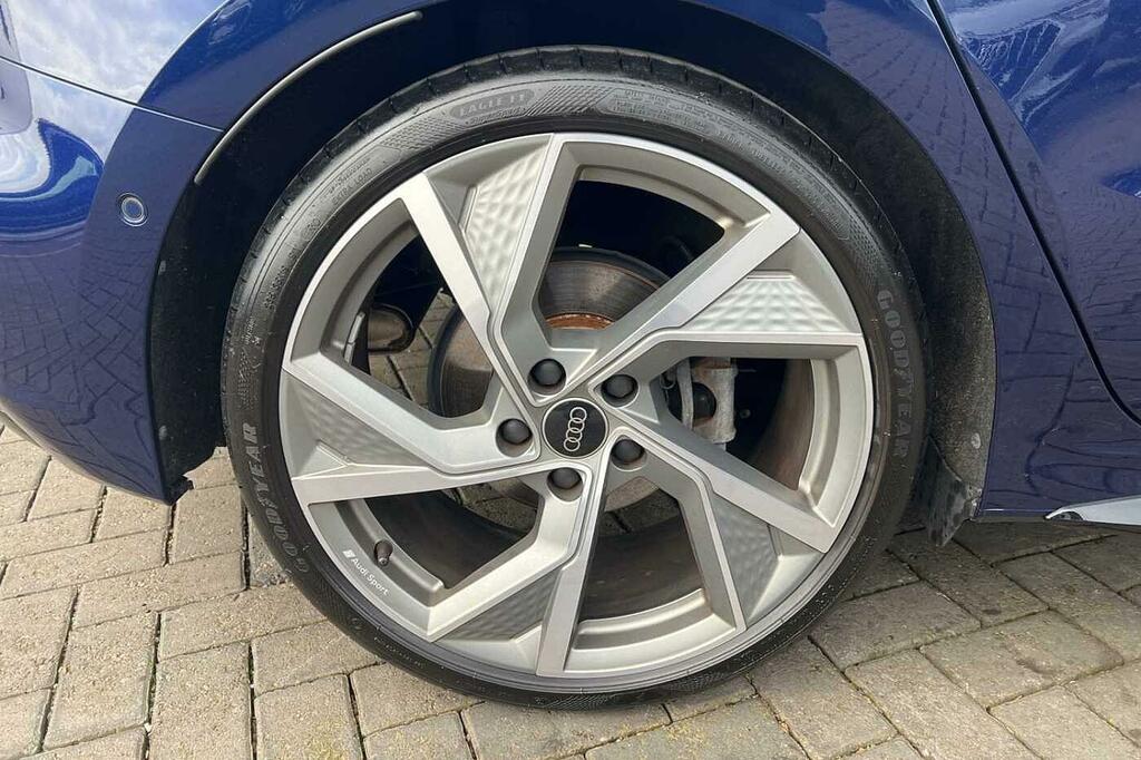 Audi A3 Sportback Black Edition 35 Tfsi 150 Ps S Tronic FH24DJZ Black #5