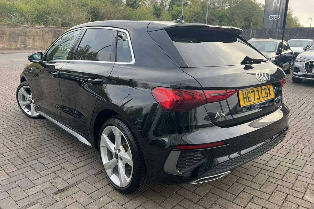 Audi A3 Sportback O S Line 40 Tfsi E 204 Ps S Tronic HG73CDX Black #3