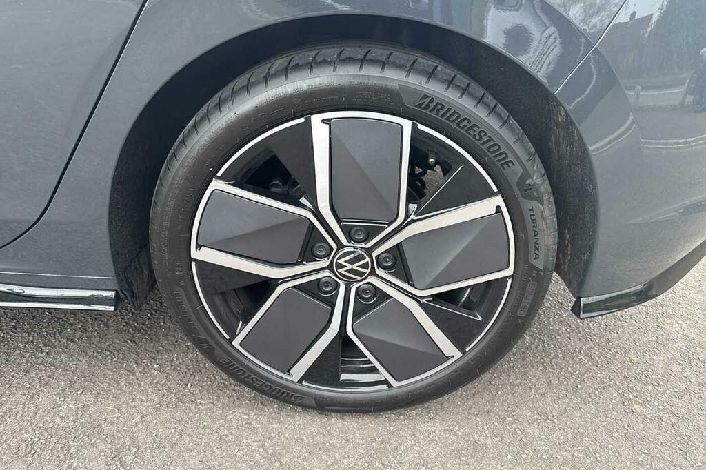 Volkswagen Golf 2.0 Tdi 150 Black Edition Dsg WJ26DFU Grey #5
