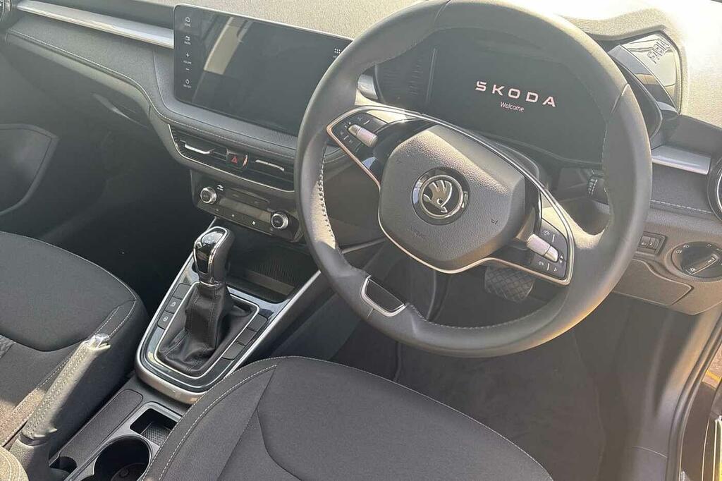 Skoda Fabia 1.0 Tsi 116 Se L Dsg KO24YTP Black #6