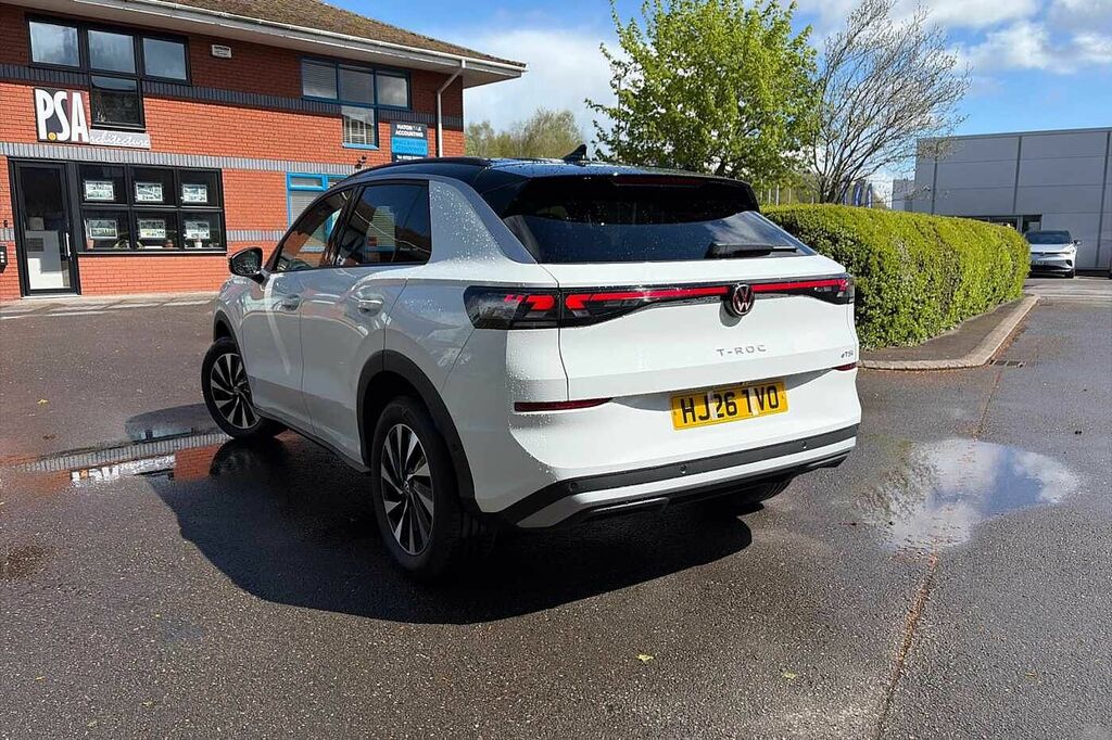 Volkswagen T-Roc 1.5 Etsi 150 Life Dsg HJ26TVO White #3