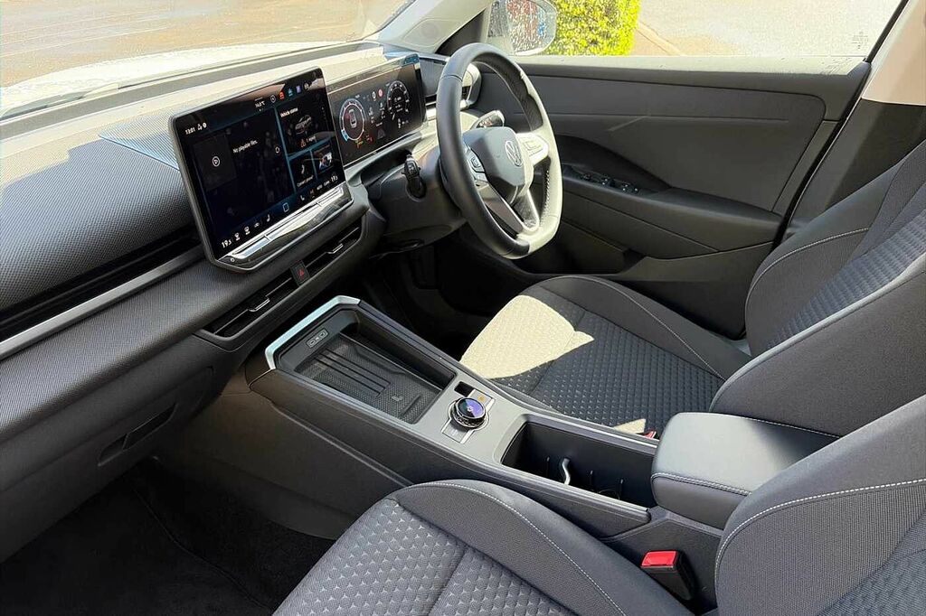 Volkswagen T-Roc 1.5 Etsi 150 Life Dsg HJ26TVO White #2