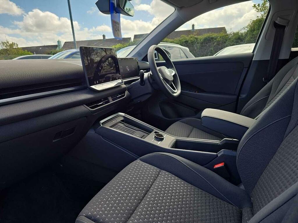 Volkswagen T-Roc 1.5 Etsi 150 Life Dsg WF26TMU White #2