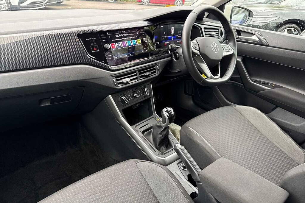 Volkswagen Polo 1.0 Tsi Life HF74WFY Grey #2