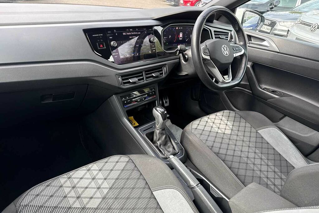 Volkswagen Polo 1.0 Tsi 110 R-line Dsg HJ24VKW White #2