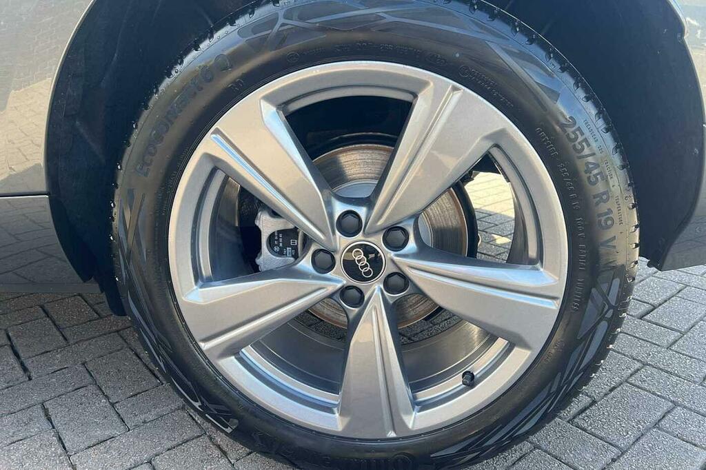 Audi Q3 Suv S Line Tfsi 150 Ps S Tronic HF26OHP White #5