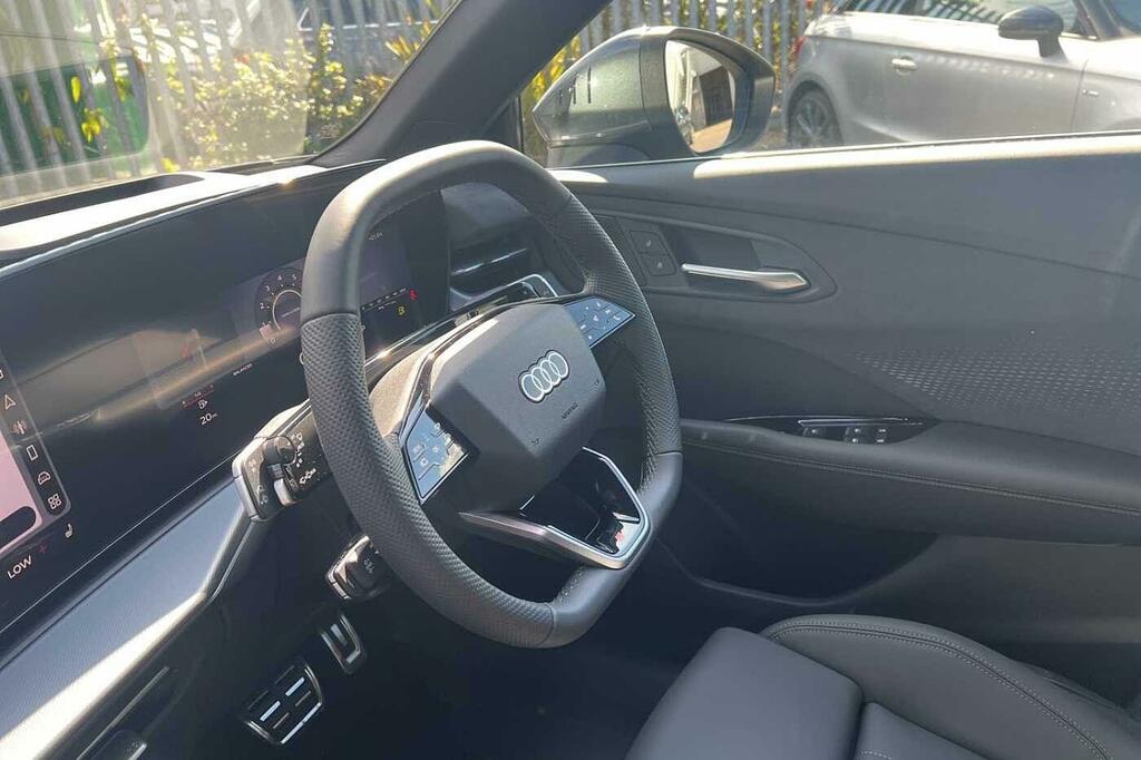 Audi Q3 Suv S Line Tfsi 150 Ps S Tronic HF26OHP White #2