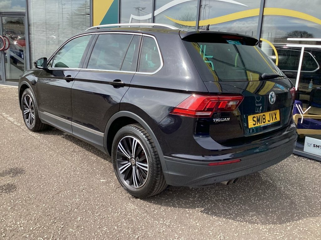 Volkswagen Tiguan 1.4L Se Navigation Black #4