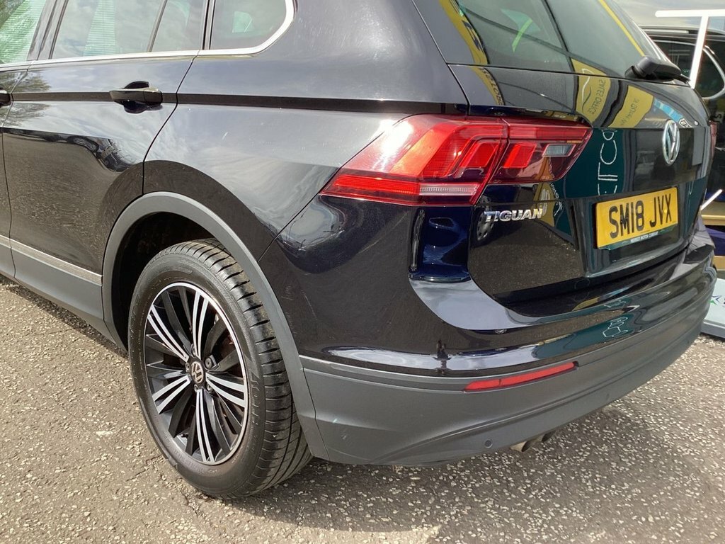 Volkswagen Tiguan 1.4L Se Navigation Black #6