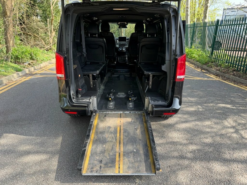 Mercedes-Benz V Class Mpv HY67ATU Black #2